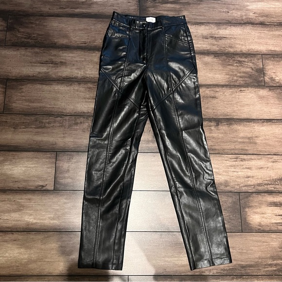ARITZIA Wilfred Rebel Black Vegan Leather Cropped Pants - Picture 9 of 13